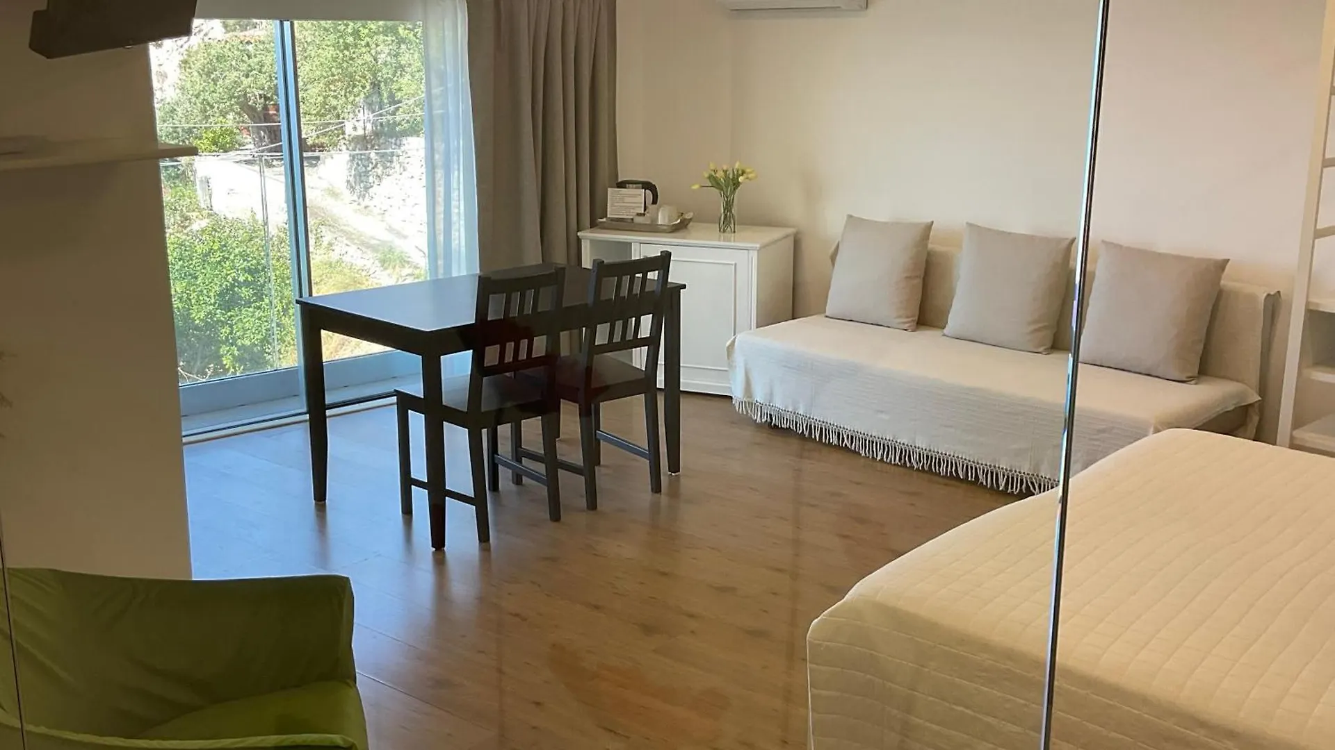 مبيت وإفطار تاورمينا Bellavista 0*,  إيطاليا